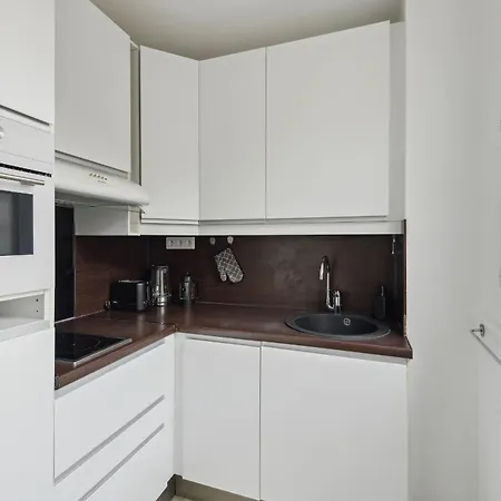 Quarter 1br Cozy